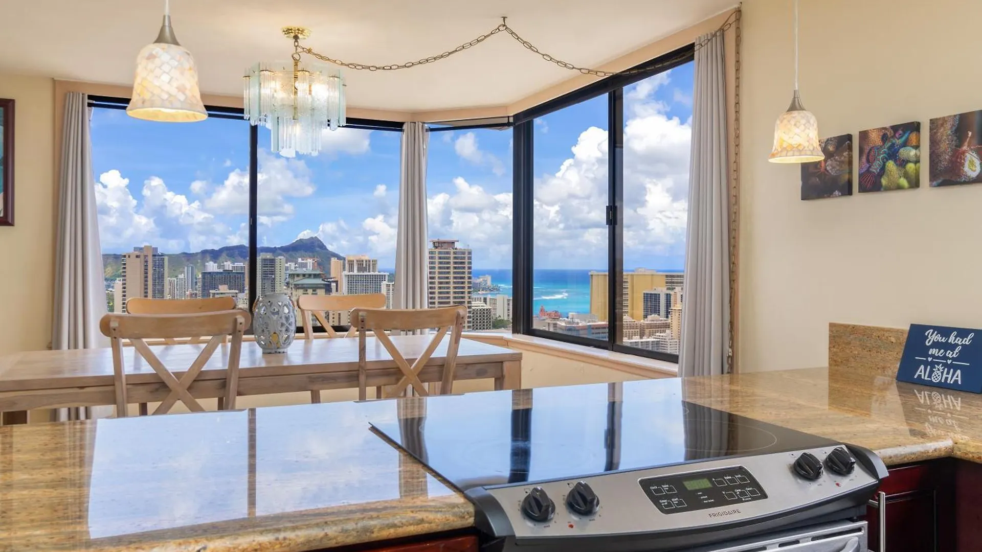 公寓 檀香山Hawaiian Monarch Penthouse 402公寓
